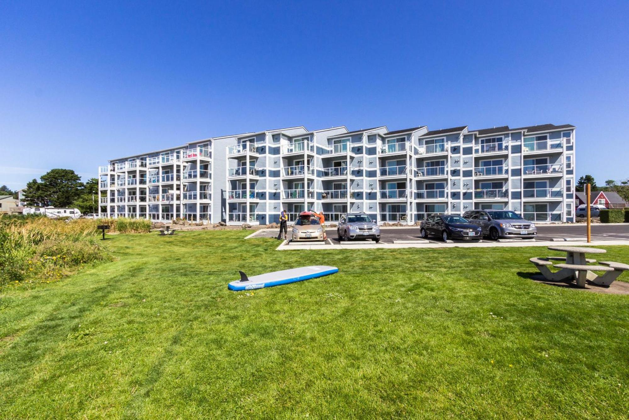 Waters Edge Apartment Salishan Beach Стая снимка