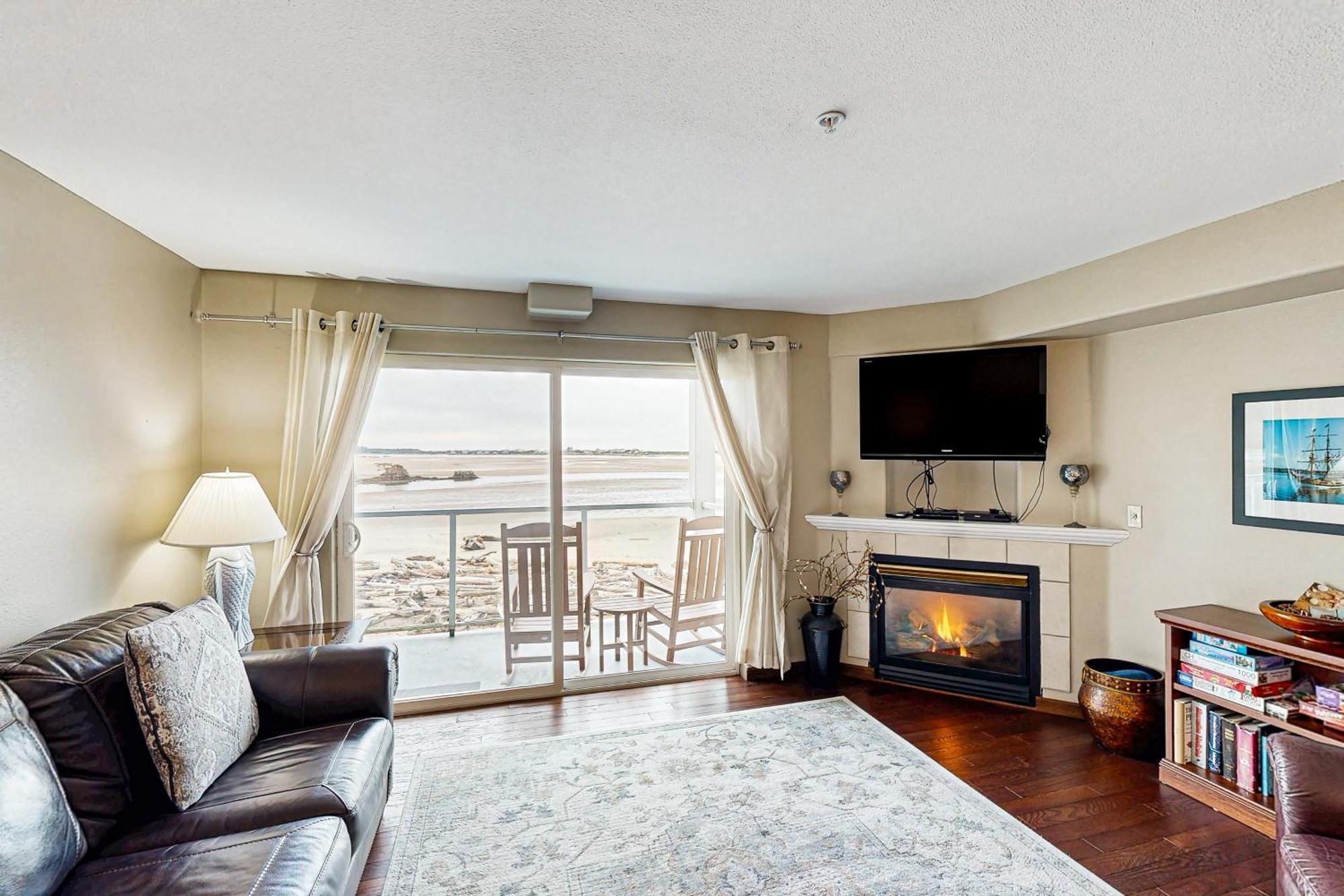 Waters Edge Apartment Salishan Beach Стая снимка
