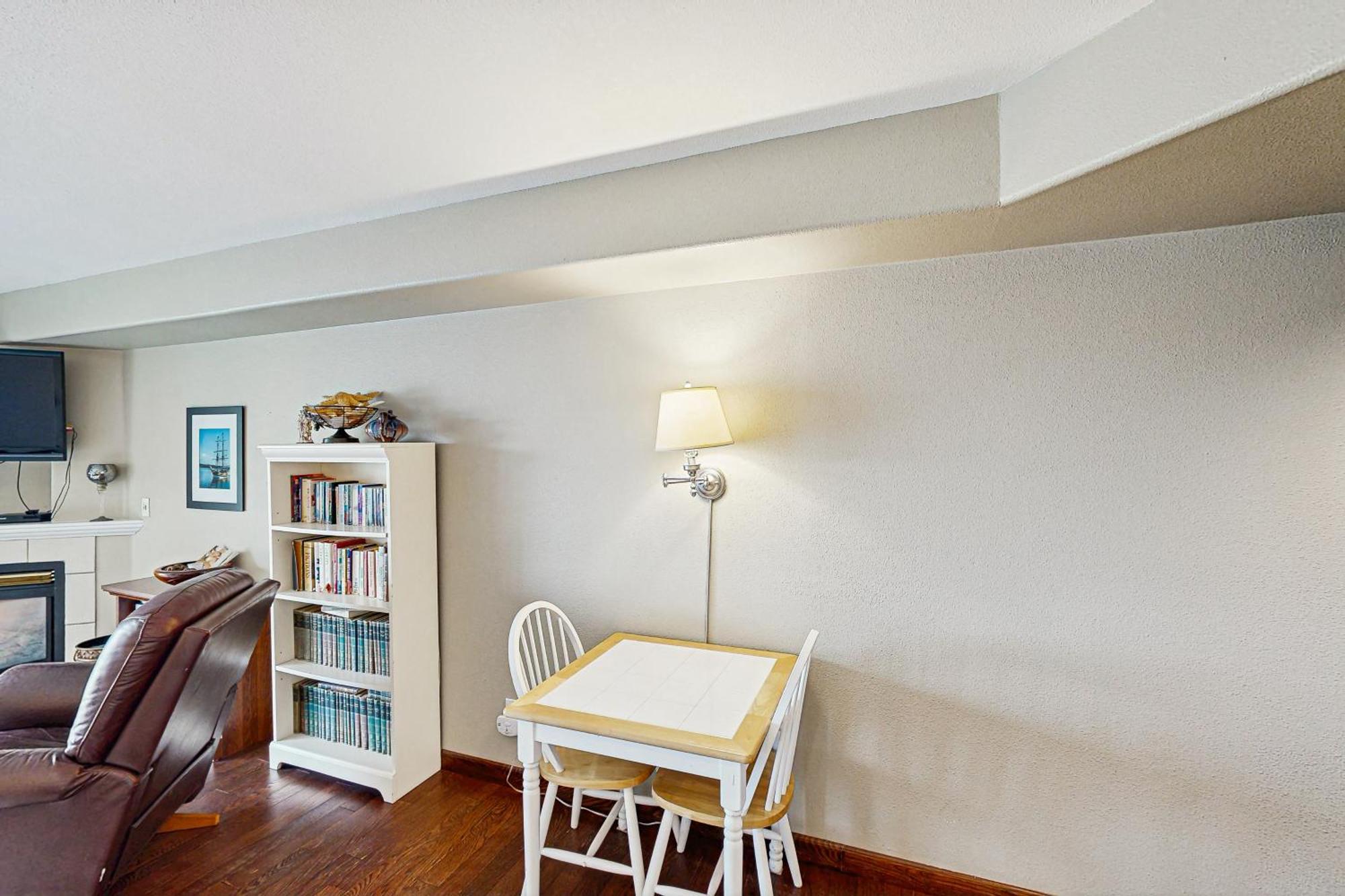 Waters Edge Apartment Salishan Beach Стая снимка