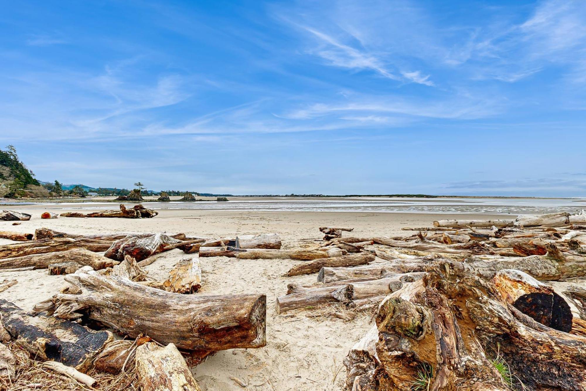 Waters Edge Apartment Salishan Beach Стая снимка